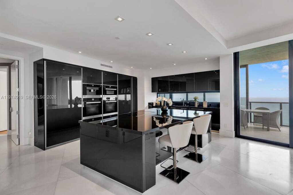 4 Bedroom Apartment/Flat's Image 16