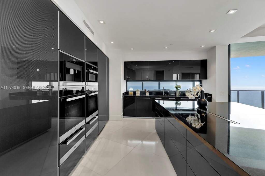 4 Bedroom Apartment/Flat's Image 17