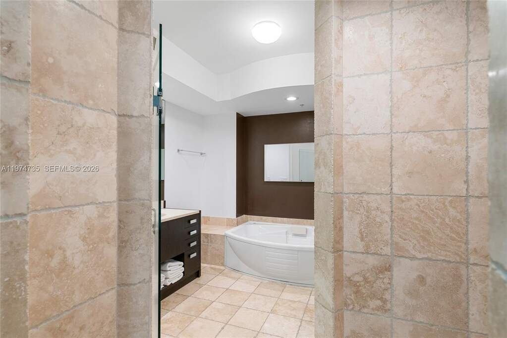2 Bedroom Apartment/Flat's Image 16