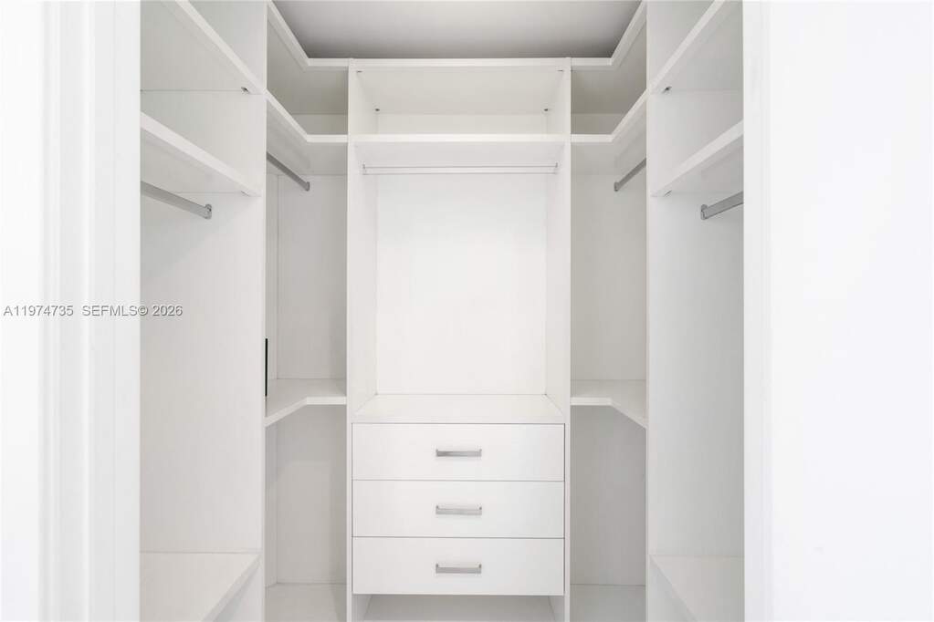 2 Bedroom Apartment/Flat's Image 32
