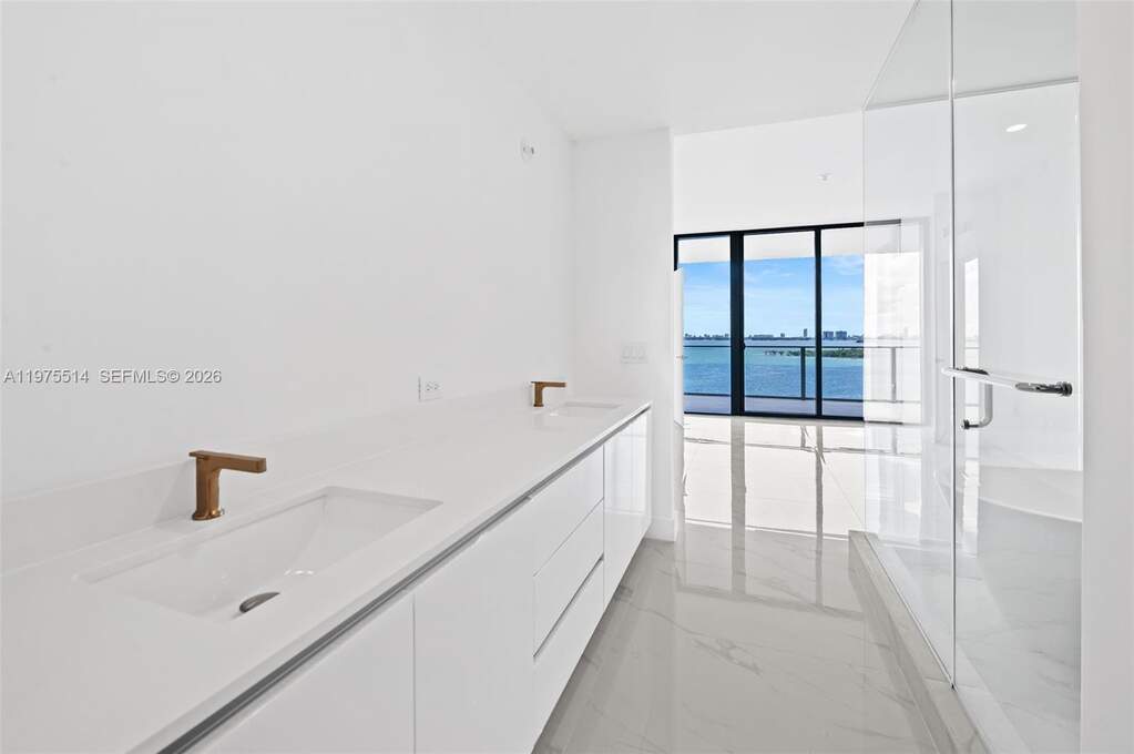 3 Bedroom Apartment/Flat's Image 14