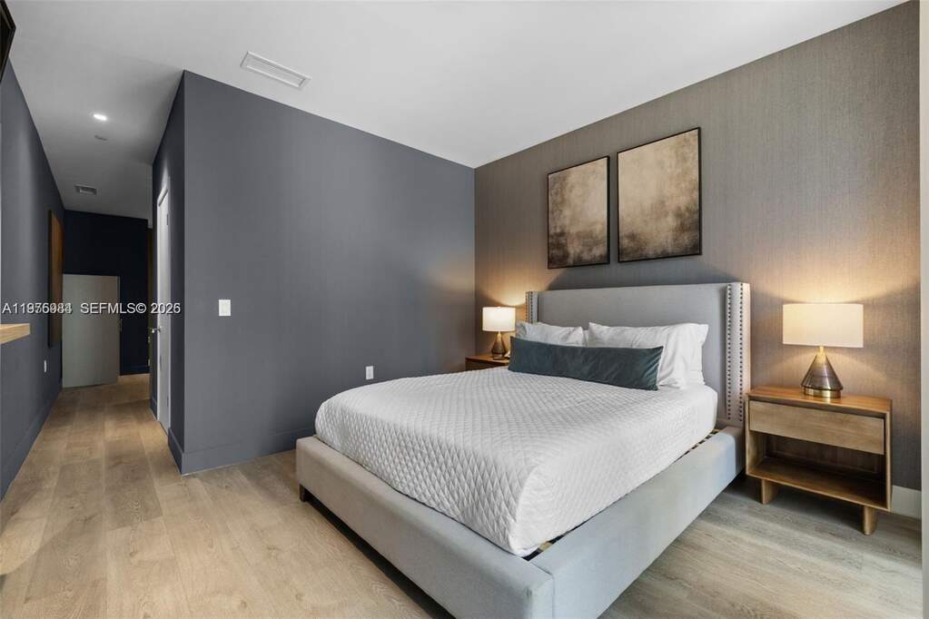 Apartment/Flat's Image 5