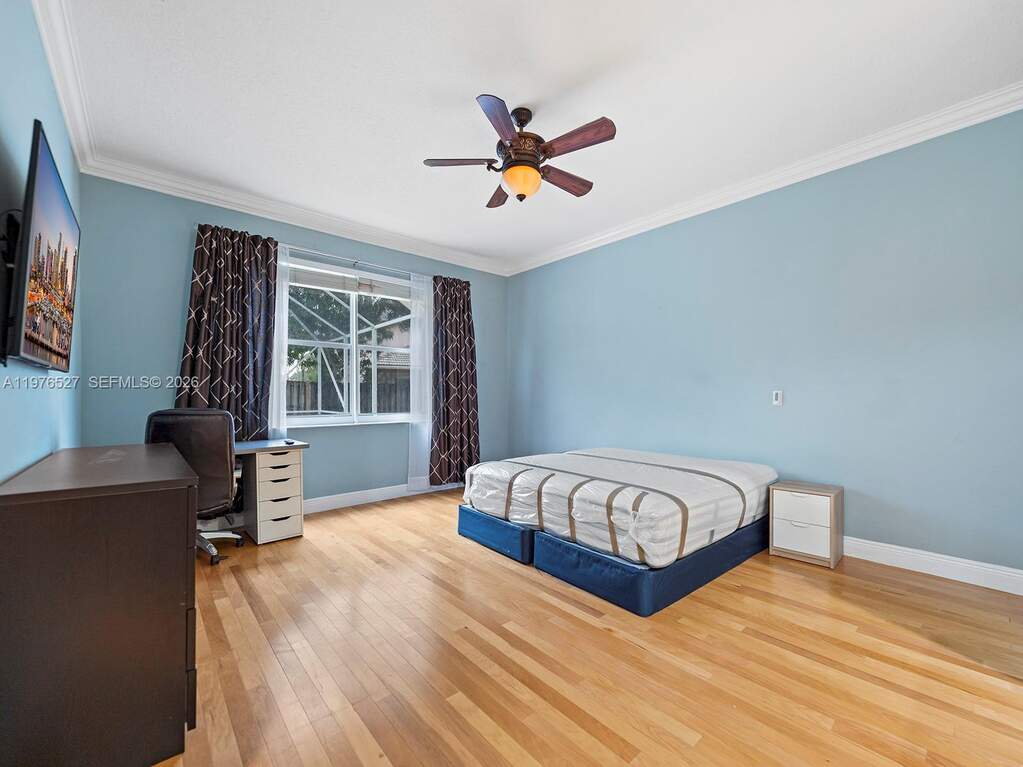 4 Bedroom Single Family Home/House's Image 13