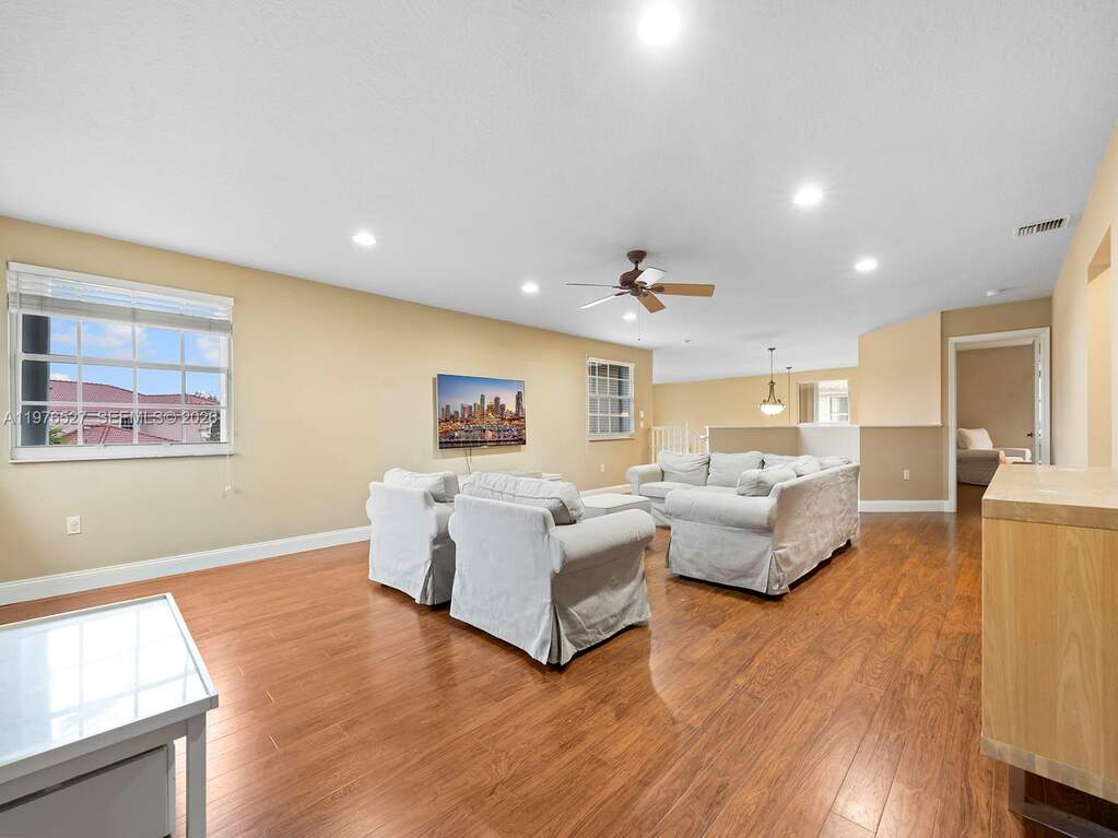 4 Bedroom Single Family Home/House's Image 23