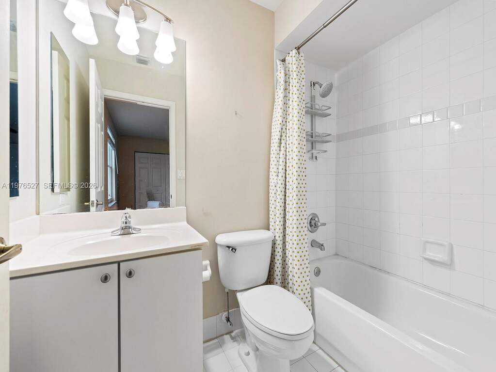 4 Bedroom Single Family Home/House's Image 25