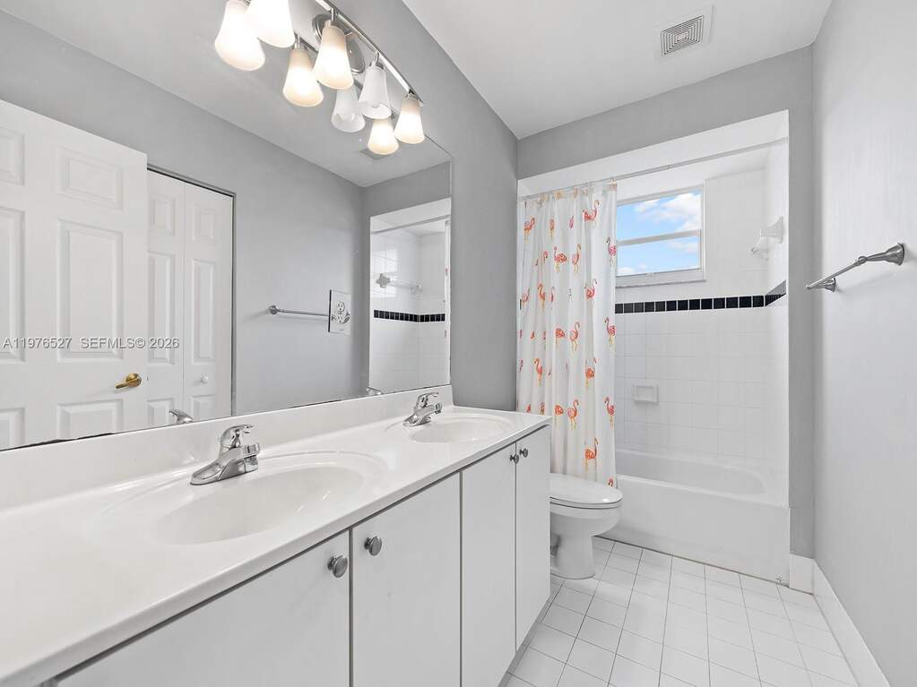 4 Bedroom Single Family Home/House's Image 27