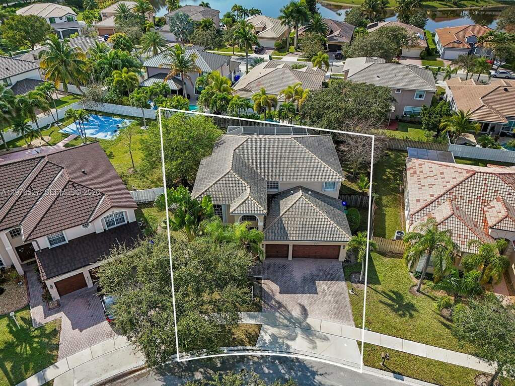 4 Bedroom Single Family Home/House's Image 40