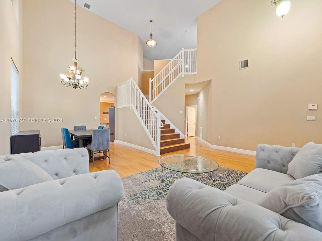4 Bedroom Single Family Home/House's Image 3