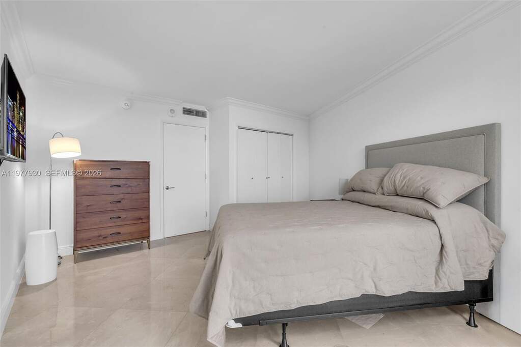 2 Bedroom Apartment/Flat's Image 13
