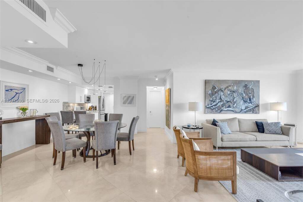 2 Bedroom Apartment/Flat's Image 4
