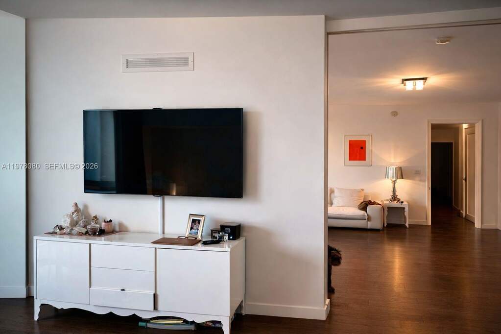 2 Bedroom Apartment/Flat's Image 5