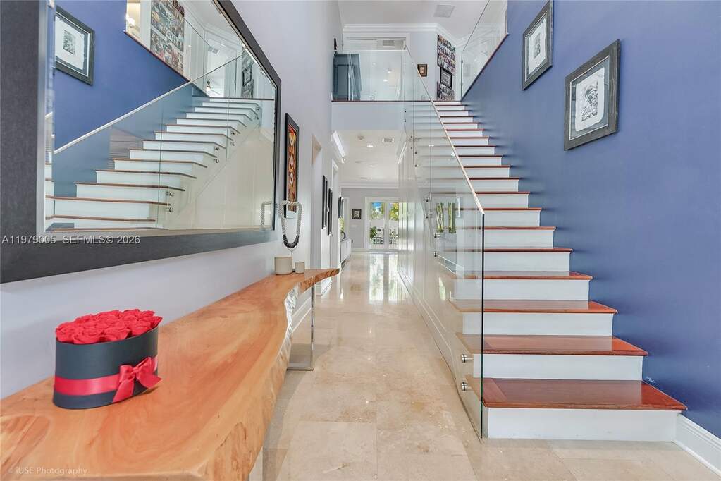 4 Bedroom Single Family Home/House's Image 7