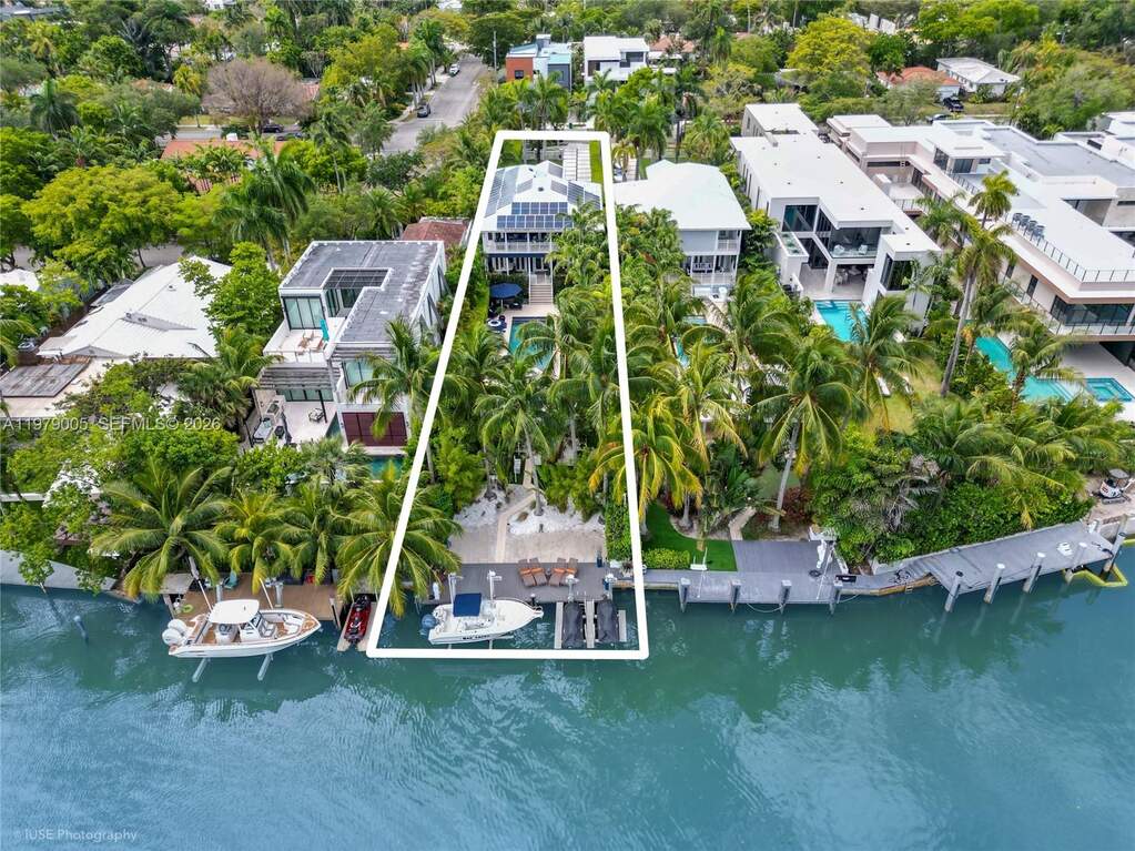 Direct Biscayne Bay Waterfront Estate