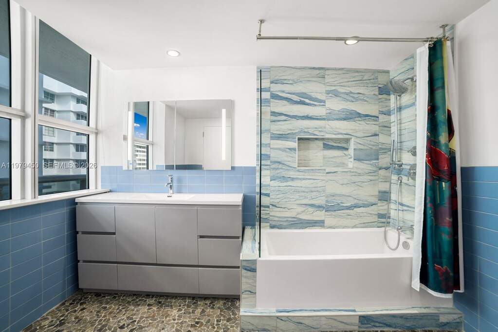 5 Bedroom Apartment/Flat's Image 34