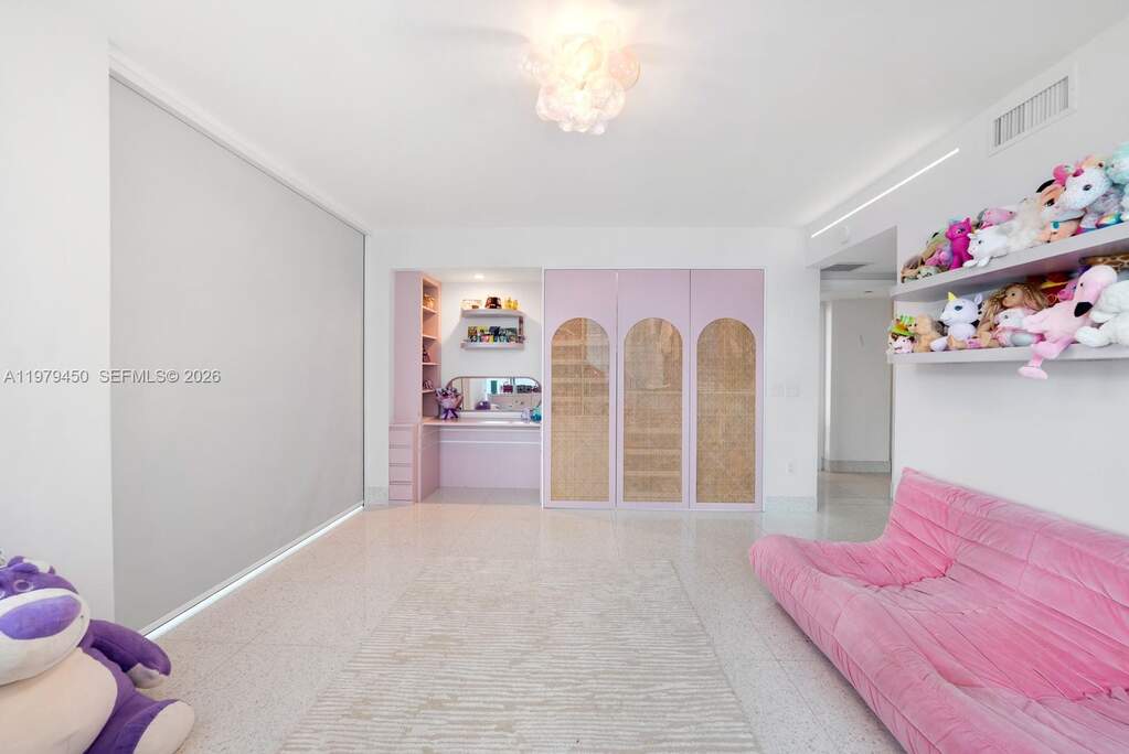 5 Bedroom Apartment/Flat's Image 37