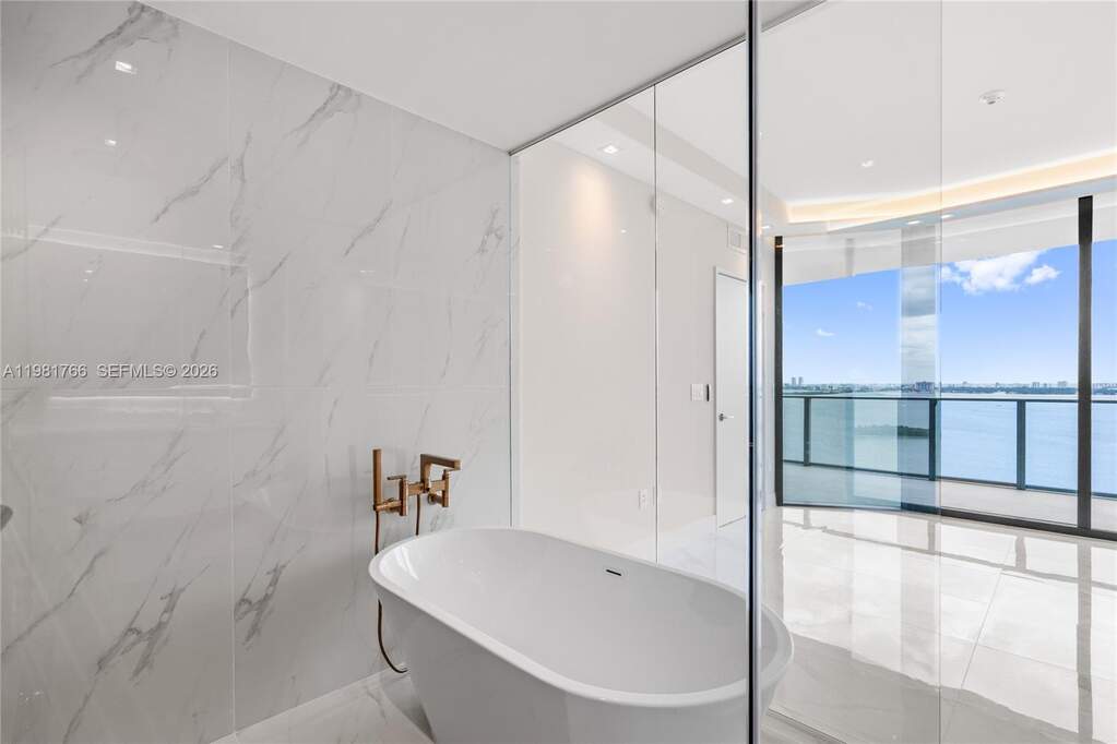 2 Bedroom Apartment/Flat's Image 32