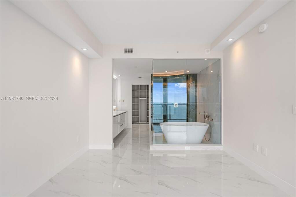 2 Bedroom Apartment/Flat's Image 34