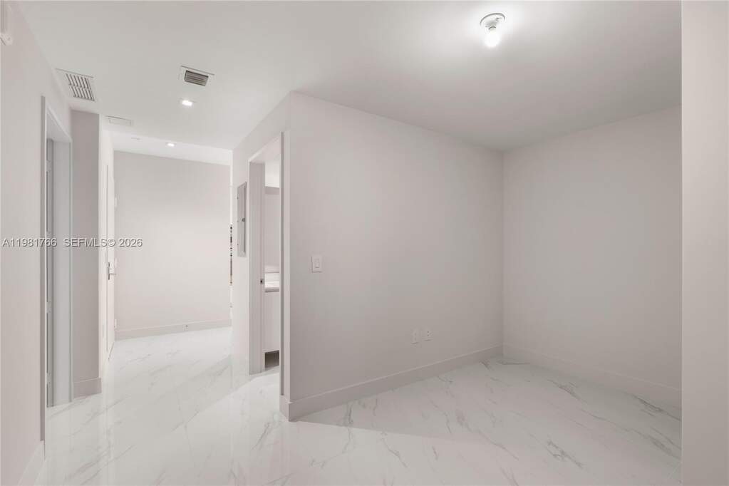 2 Bedroom Apartment/Flat's Image 52