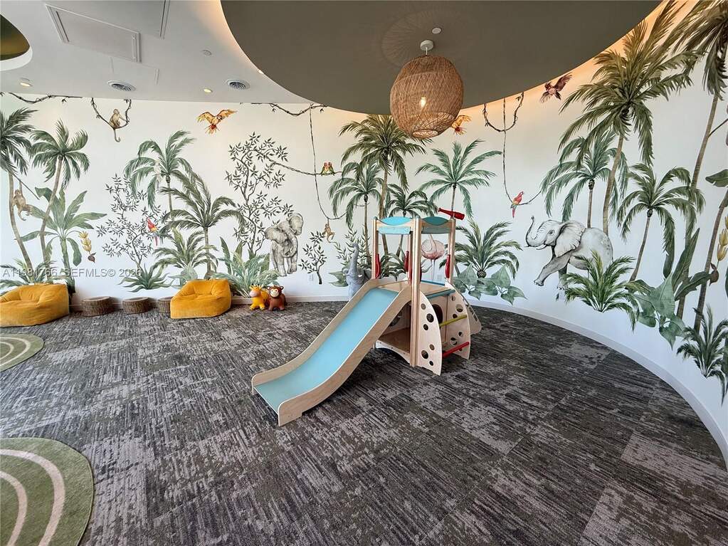 2 Bedroom Apartment/Flat's Image 68