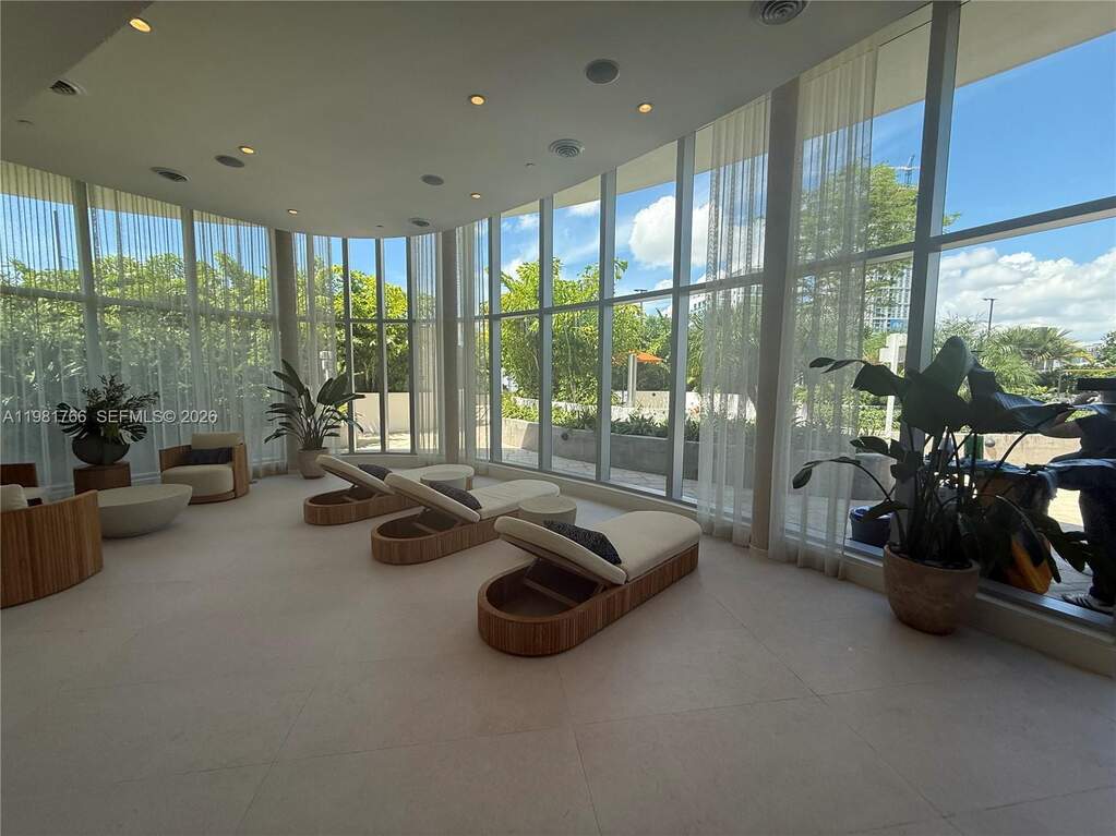 2 Bedroom Apartment/Flat's Image 77