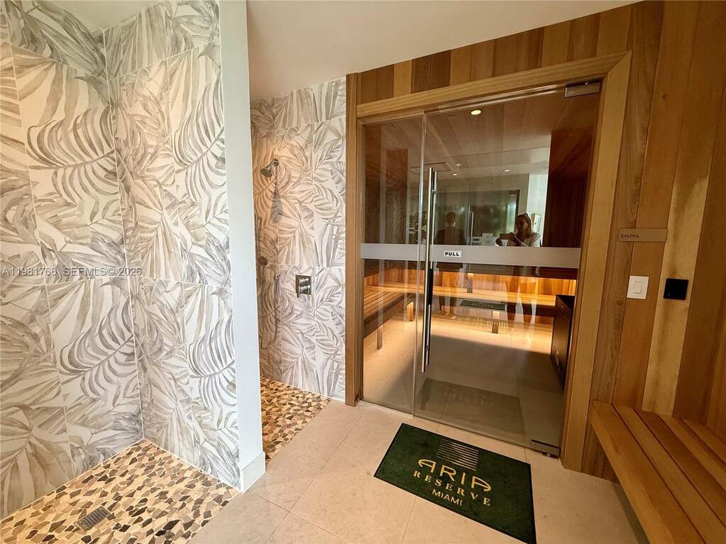 2 Bedroom Apartment/Flat's Image 90