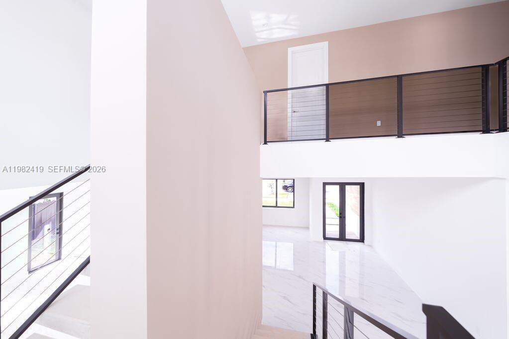 5 Bedroom Single Family Home/House's Image 15