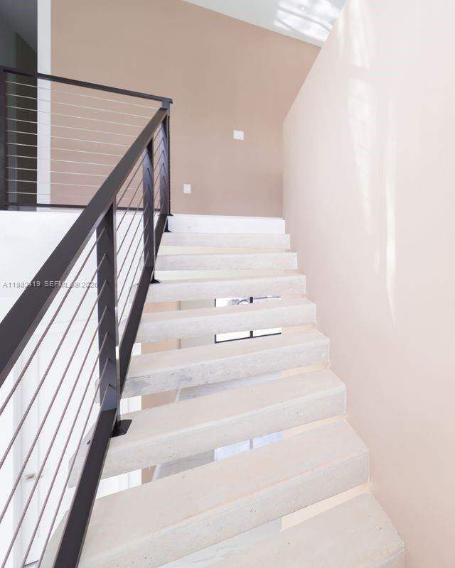 5 Bedroom Single Family Home/House's Image 17