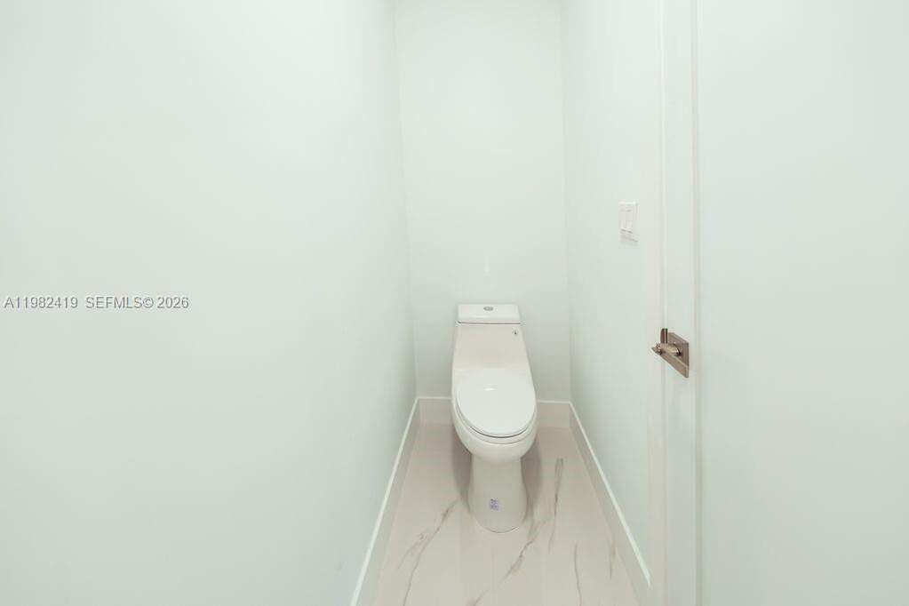 5 Bedroom Single Family Home/House's Image 29