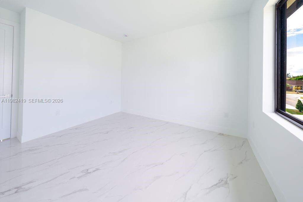 5 Bedroom Single Family Home/House's Image 37