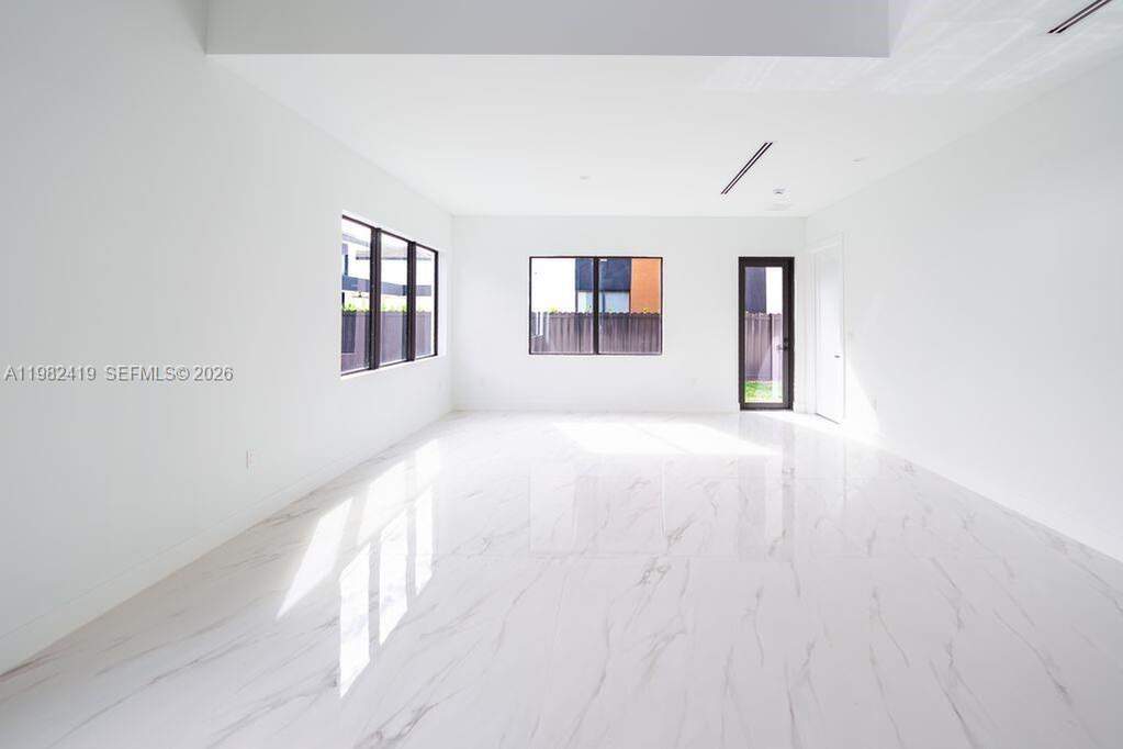 5 Bedroom Single Family Home/House's Image 54