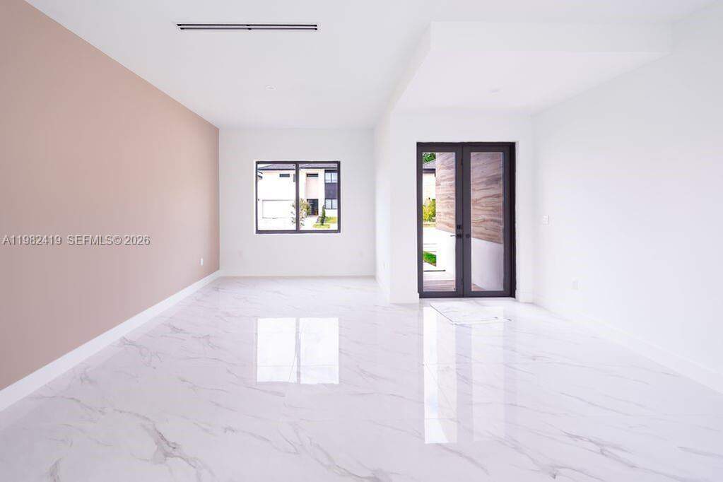 5 Bedroom Single Family Home/House's Image 55