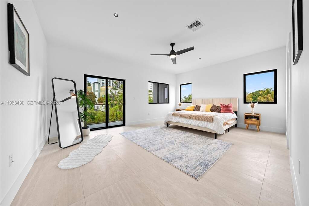4 Bedroom Villa/Townhouse's Image 26
