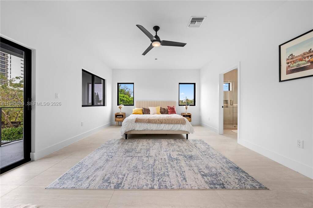 4 Bedroom Villa/Townhouse's Image 27