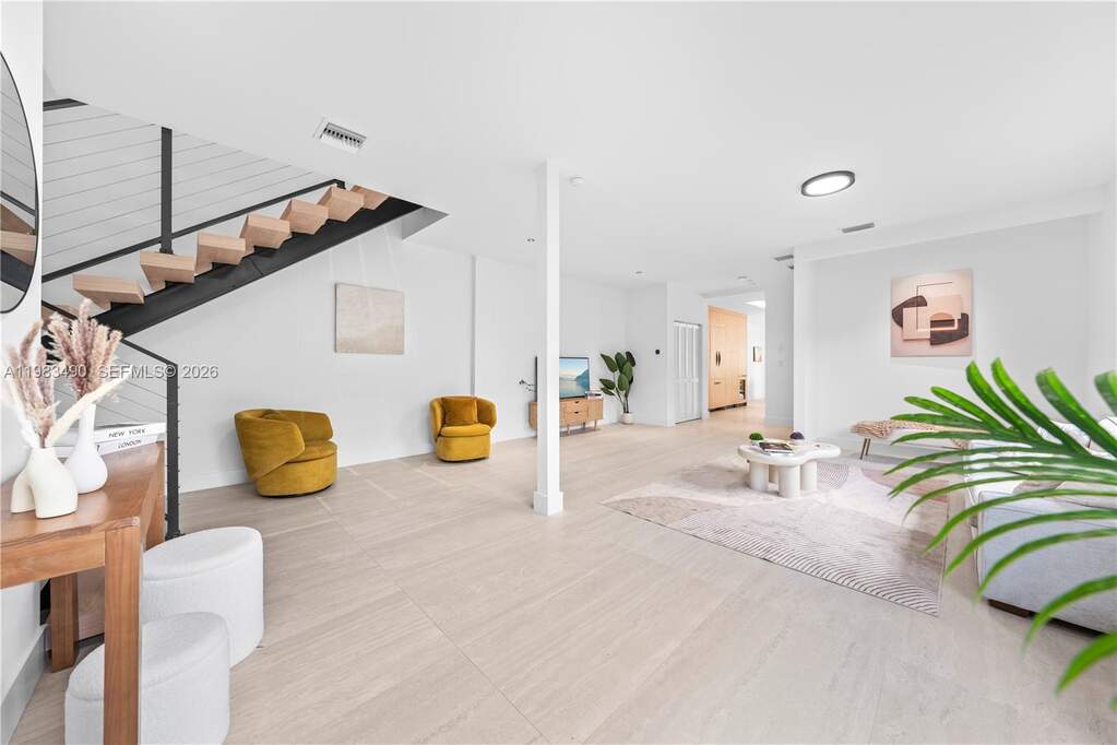 4 Bedroom Villa/Townhouse's Image 5