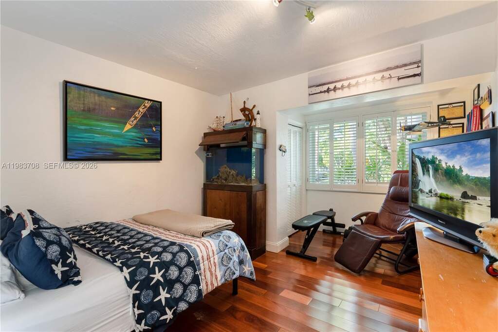 3 Bedroom Single Family Home/House's Image 11