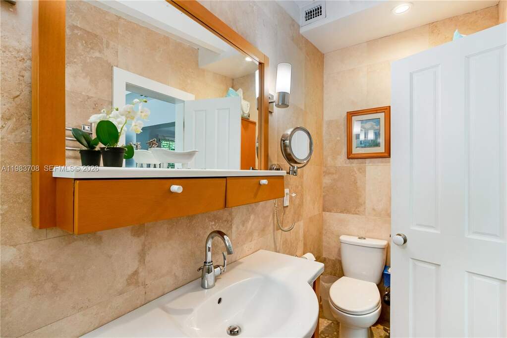 3 Bedroom Single Family Home/House's Image 13
