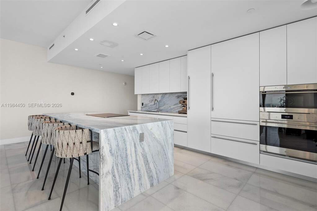 4 Bedroom Apartment/Flat's Image 8