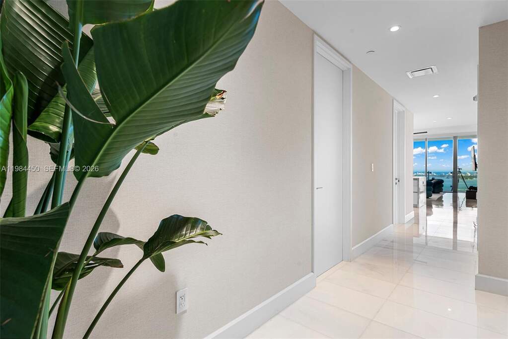 4 Bedroom Apartment/Flat's Image 32