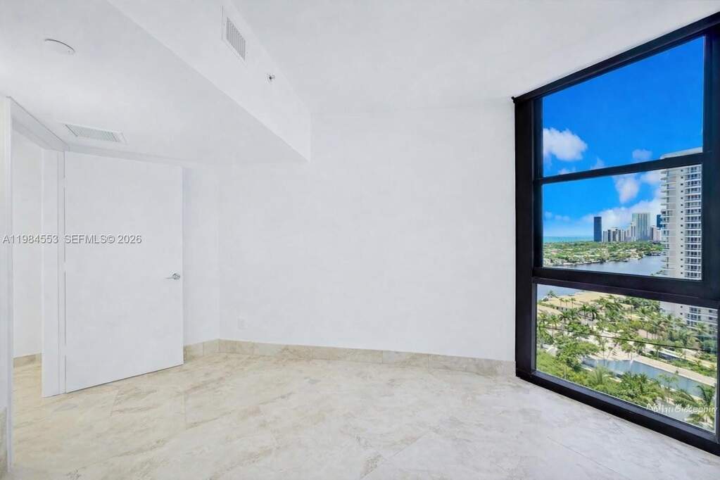 5 Bedroom Apartment/Flat's Image 46