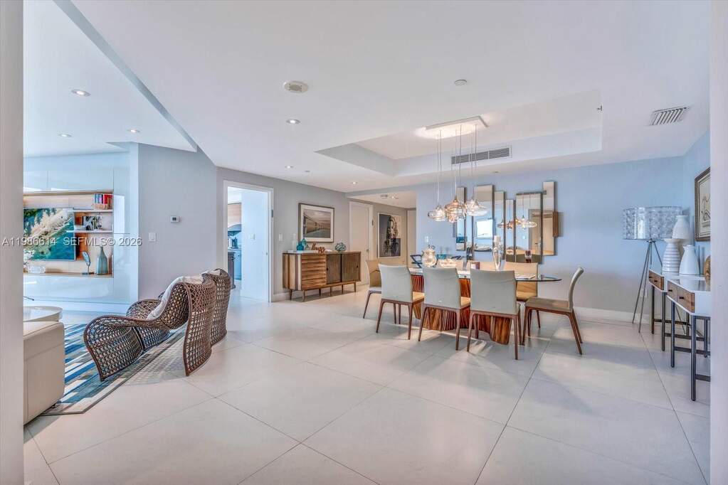 3 Bedroom Apartment/Flat's Image 10