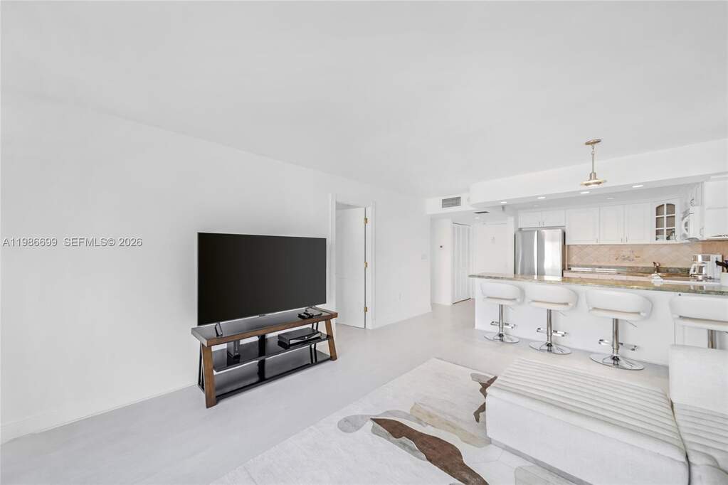 1 Bedroom Apartment/Flat's Image 5