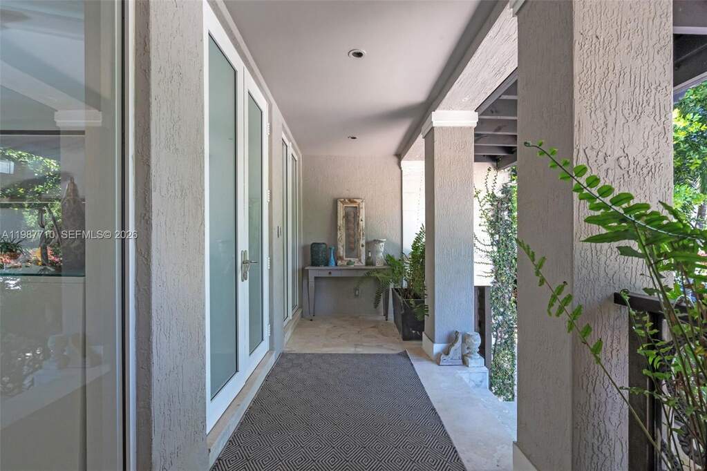 5 Bedroom Single Family Home/House's Image 31