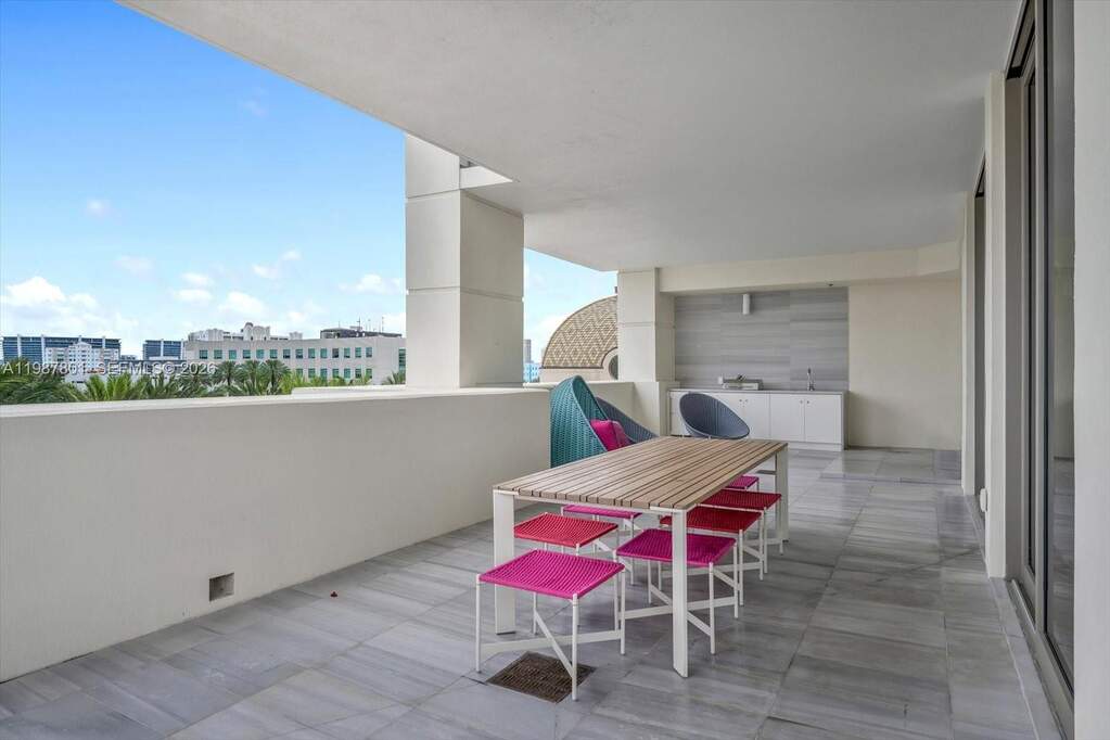 6 Bedroom Apartment/Flat's Image 29