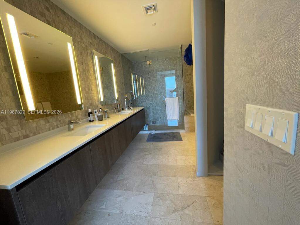 2 Bedroom Apartment/Flat's Image 3