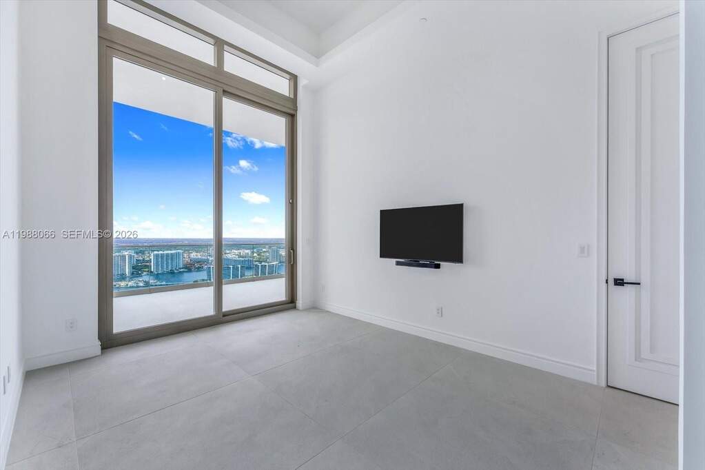 6 Bedroom Apartment/Flat's Image 17