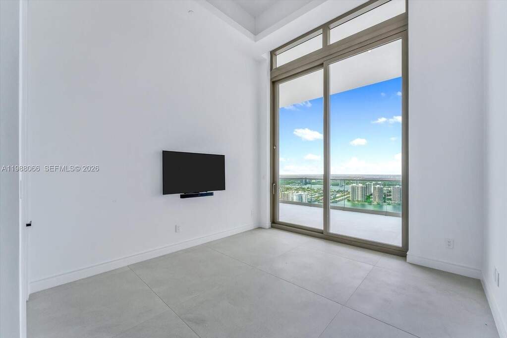 6 Bedroom Apartment/Flat's Image 19