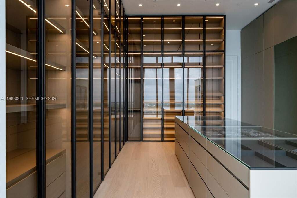 6 Bedroom Apartment/Flat's Image 44