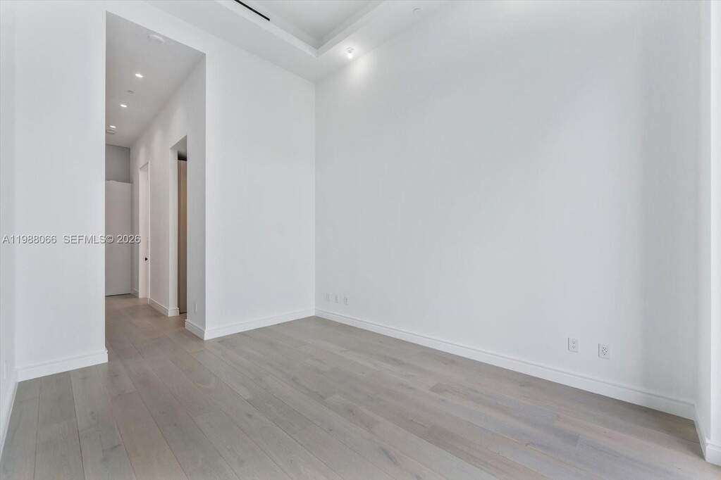 6 Bedroom Apartment/Flat's Image 57