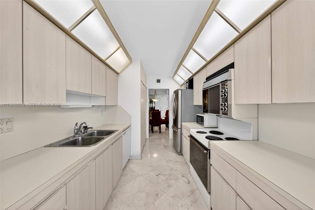 2 Bedroom Apartment/Flat's Image 14