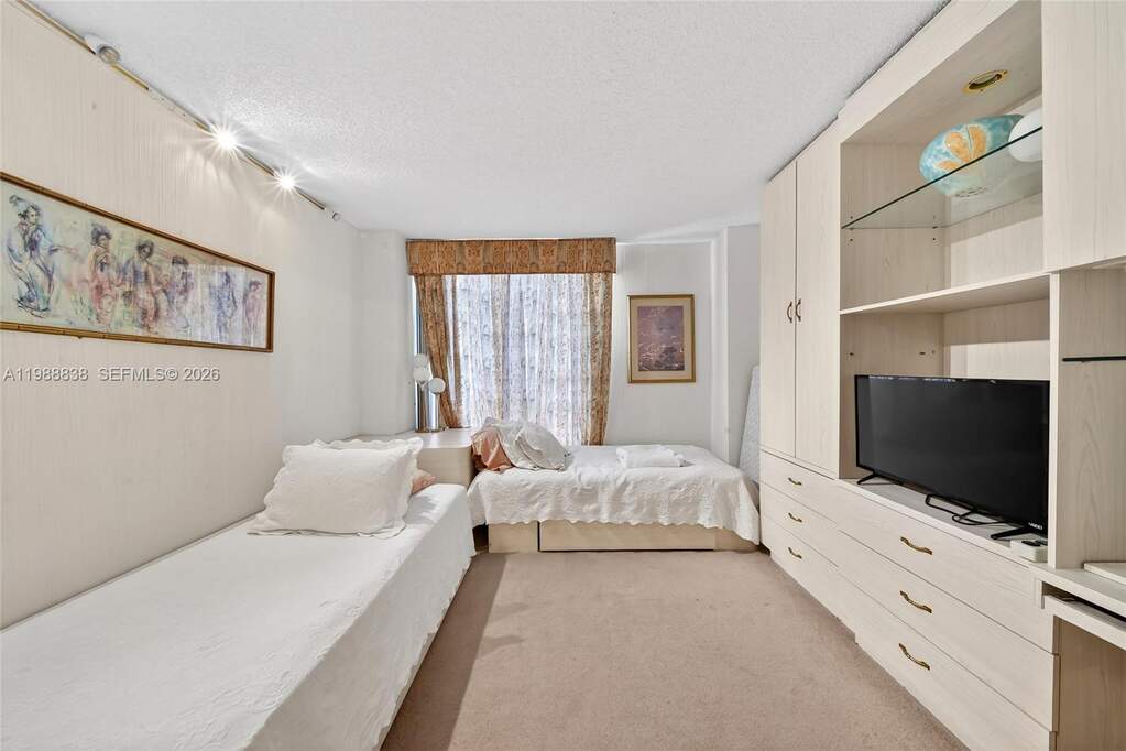 2 Bedroom Apartment/Flat's Image 20